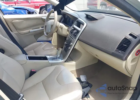 2010 Volvo Xc60 3.2 z USA, uszkodzony, nr VIN YV4982DL7A2122146